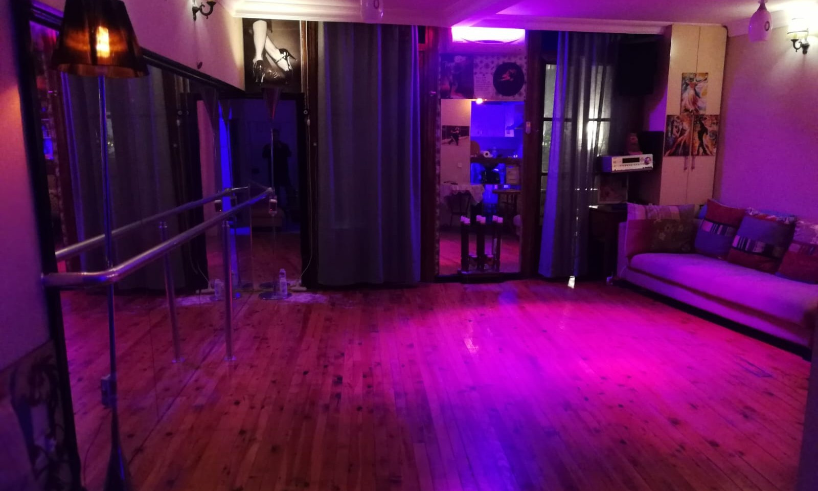 Milonga De La Sala Dorada